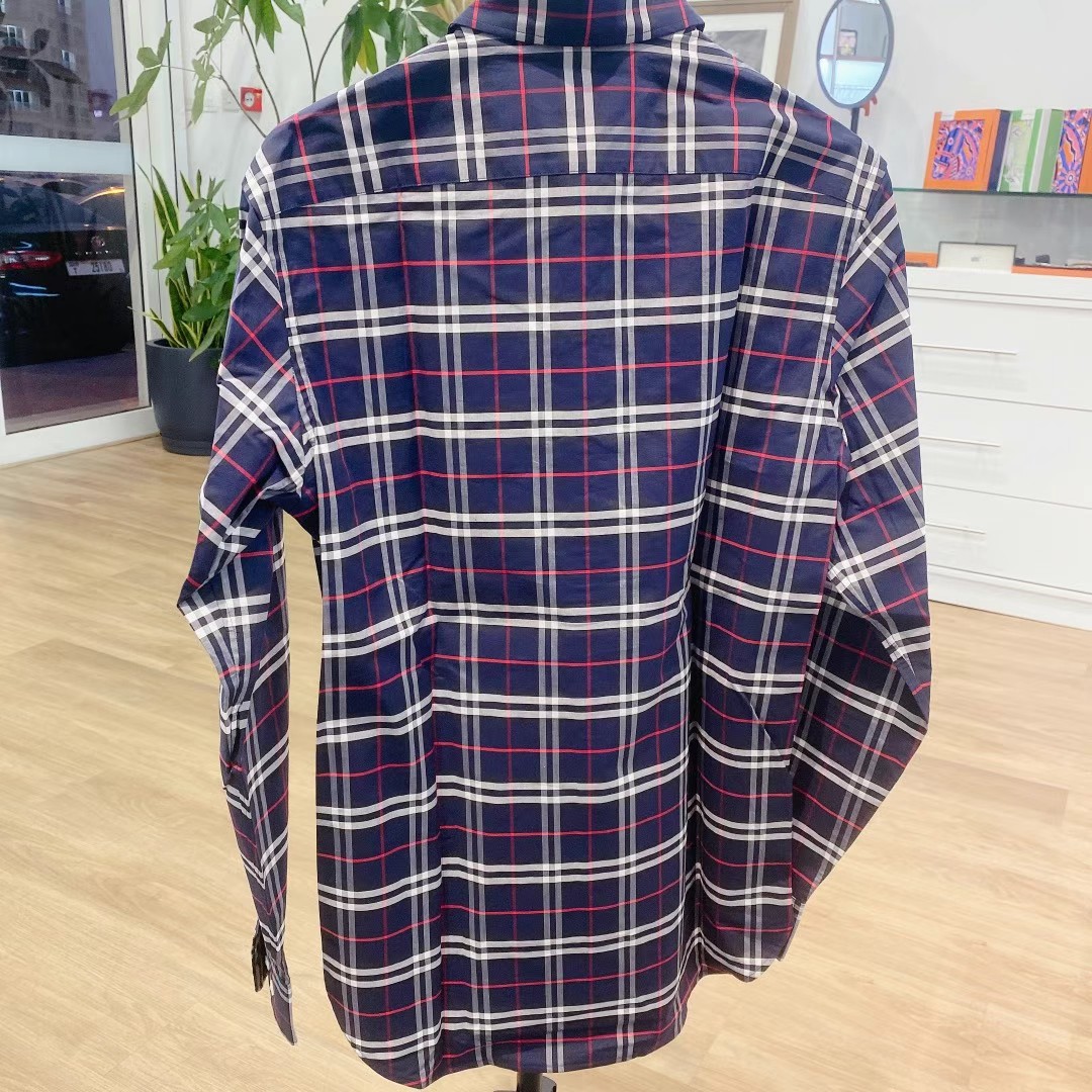 Burberry XS/S size navy blue long-sleeve shirt63440399486337111