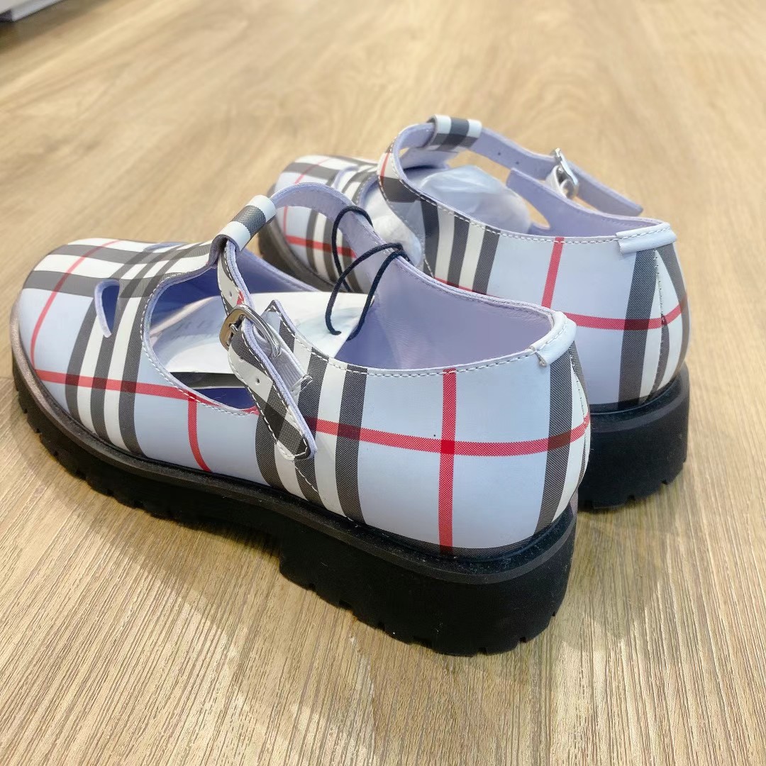 Burberry Mary Jane shoes size 3563440397727618111