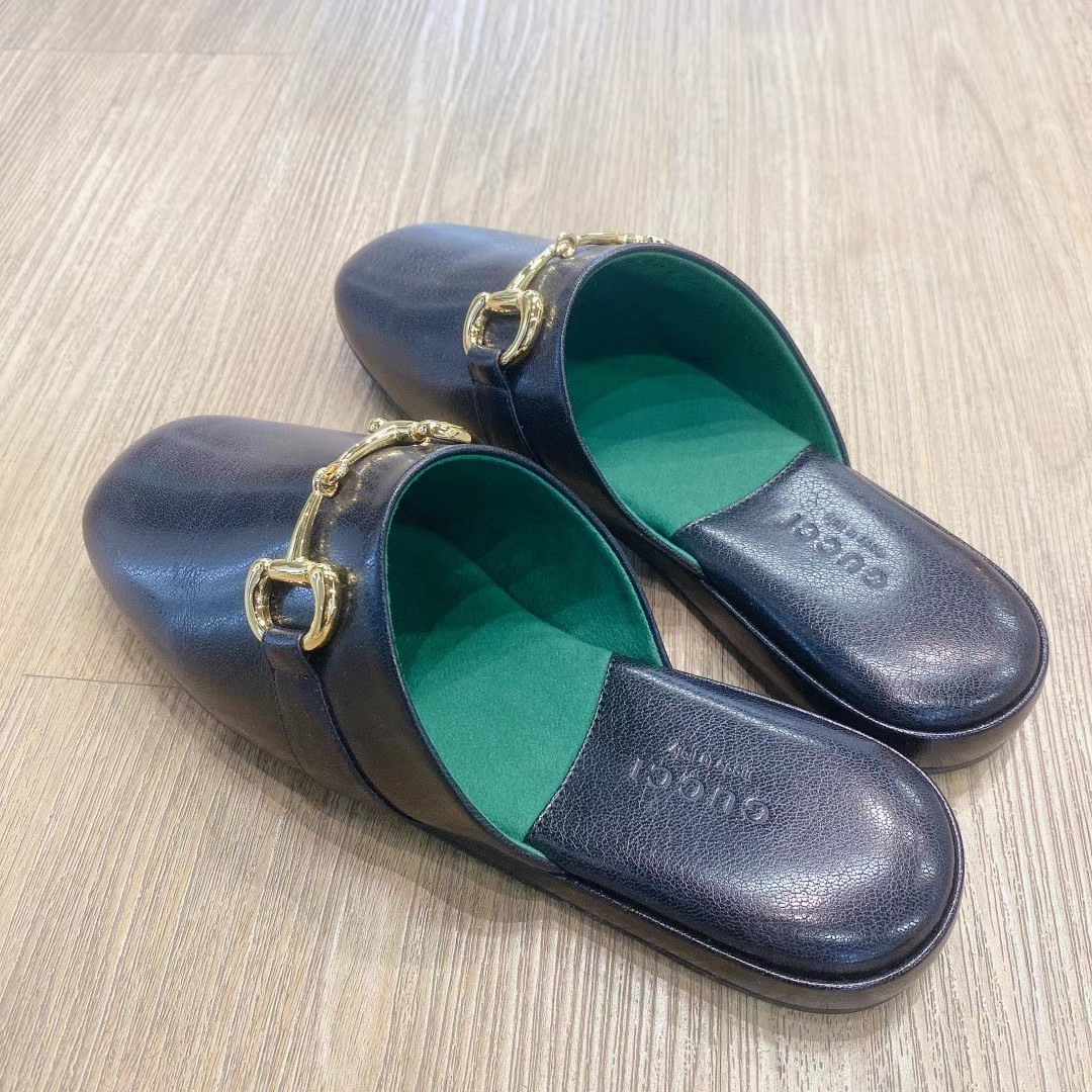 Gucci leather slip-on shoes, size 35.5, classic and versatile63440397042945111