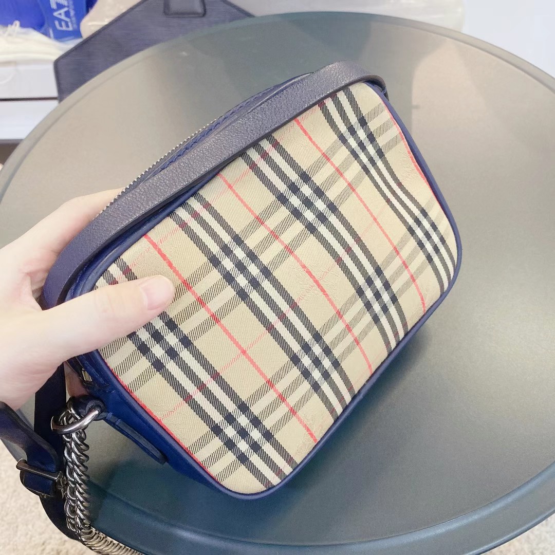 Second-hand Burberry 95% new classic checkered camera bag63440395426051111