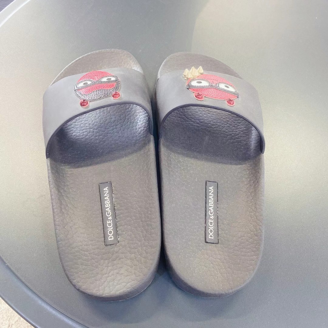 D&G Slippers Size 3563440394938241111