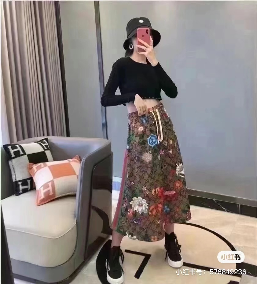 Gucci floral skirt with elastic waistband design, size S63440394457987112