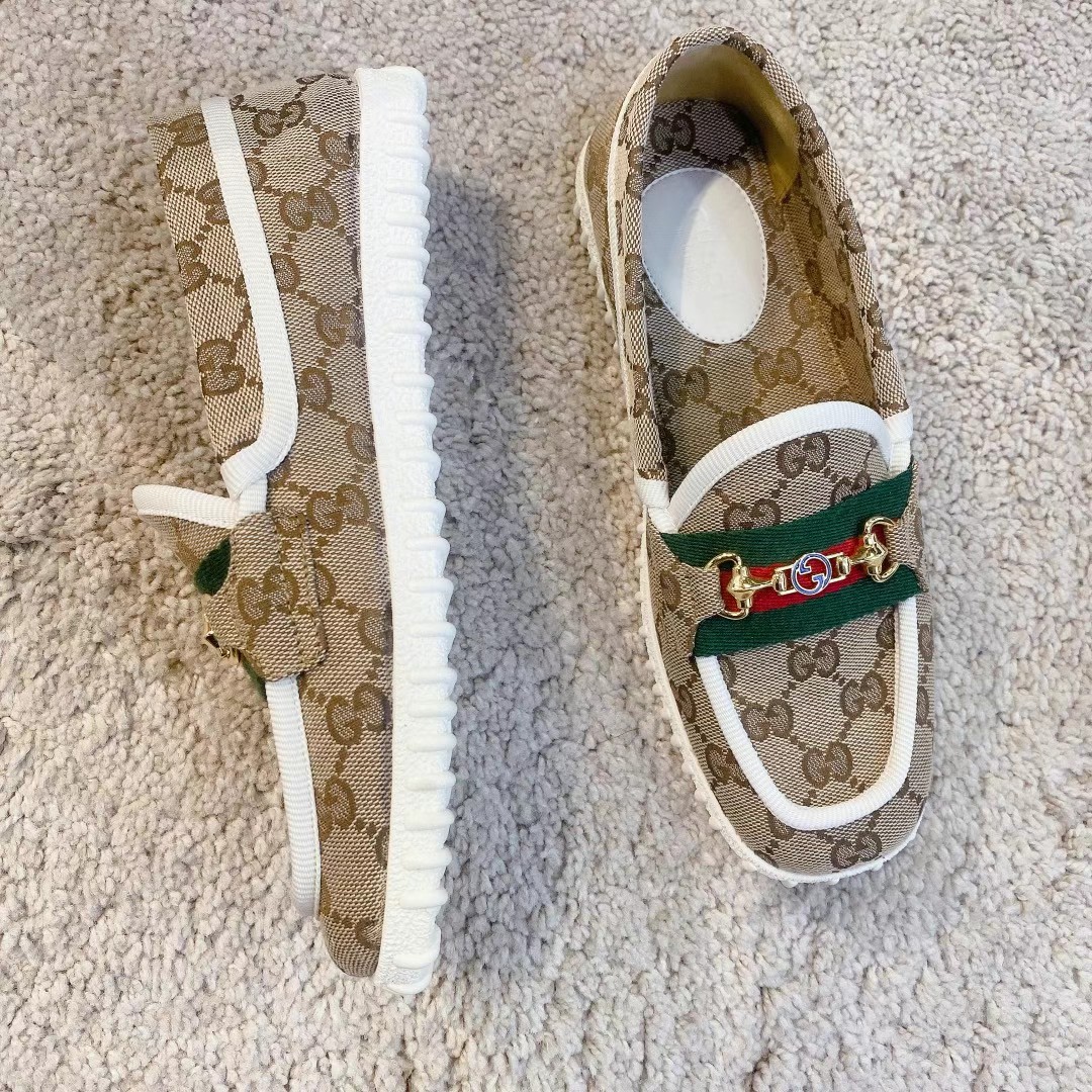 Gucci vintage loafer, size 36.563440391535106111
