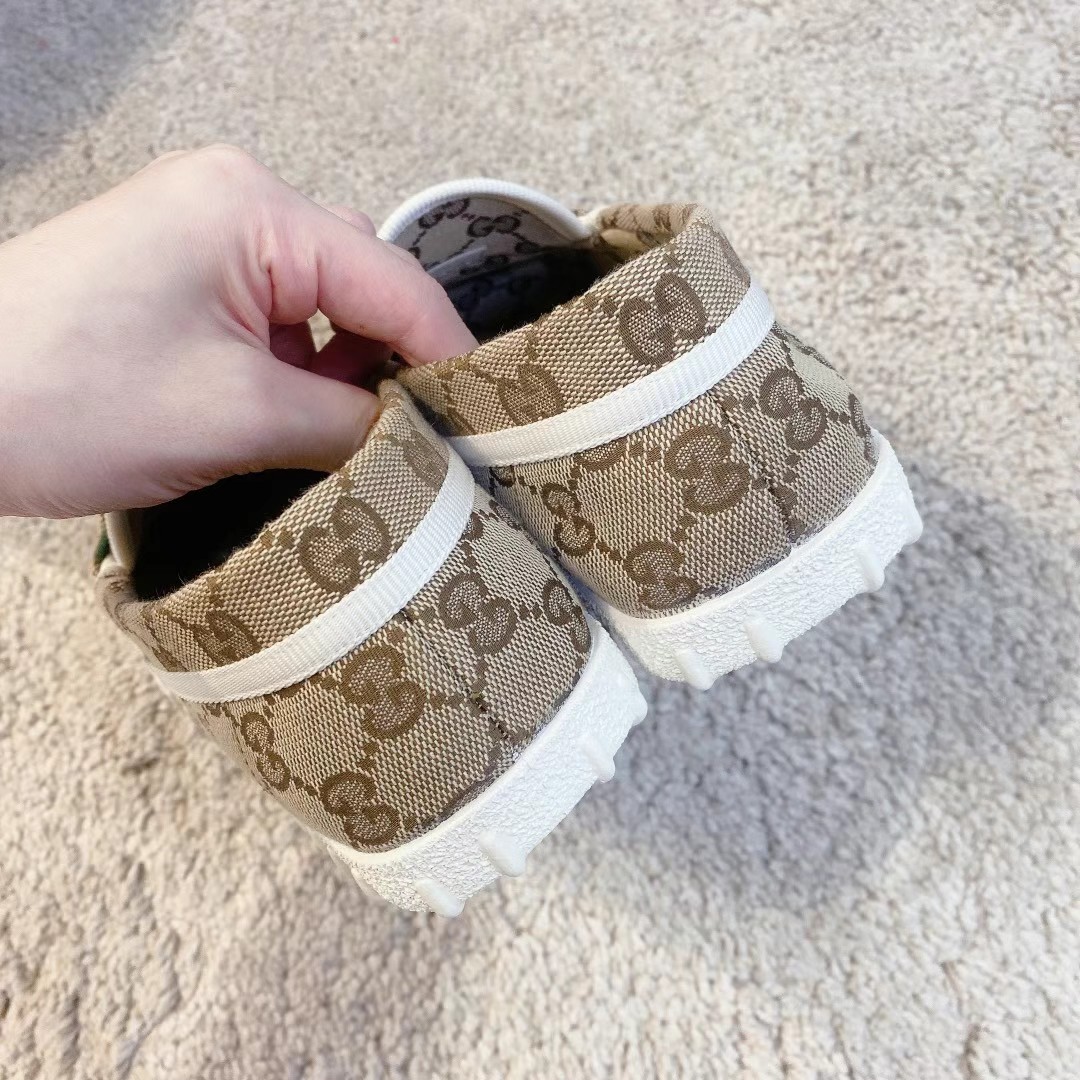 Gucci vintage loafer, size 36.563440391535106112