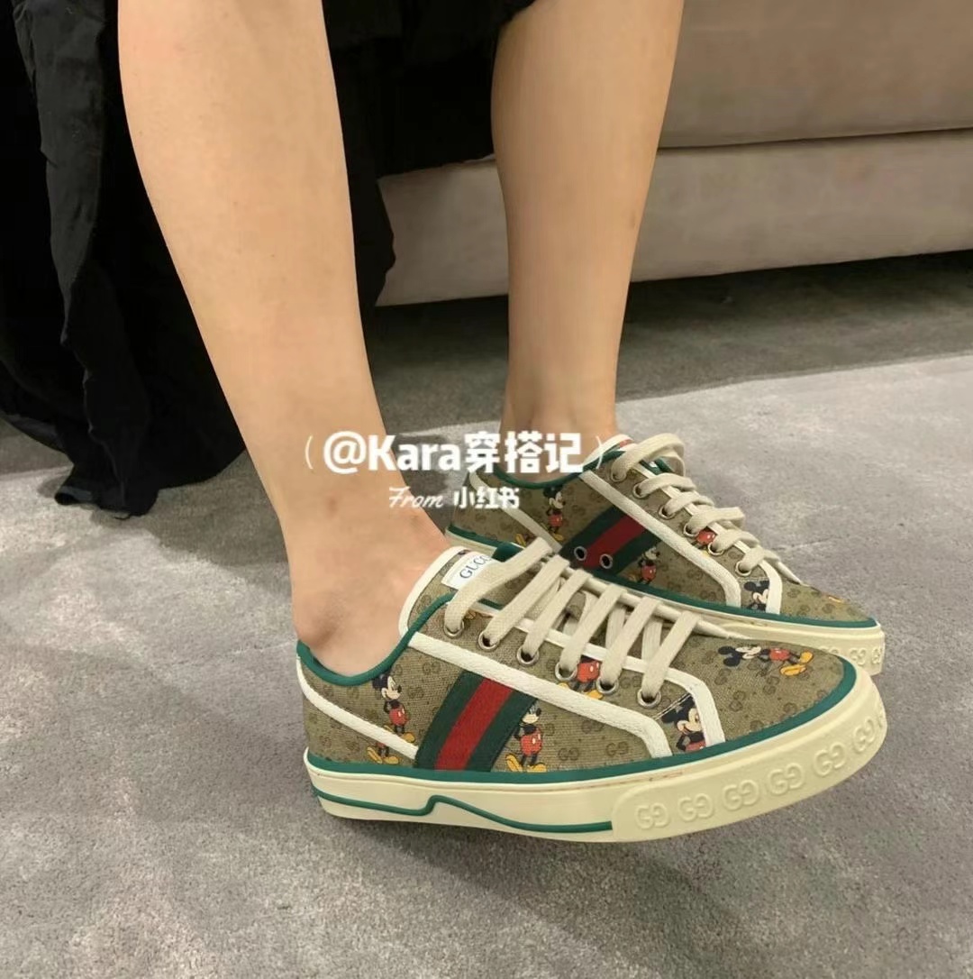 Gucci Mickey Mouse sneakers63440376628226111