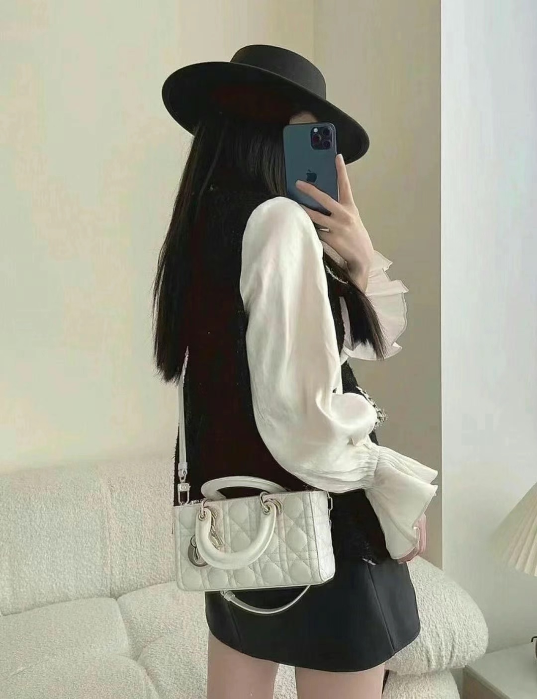 سلعة مستعملة بحالة 99.9% جديدة63440373736961112