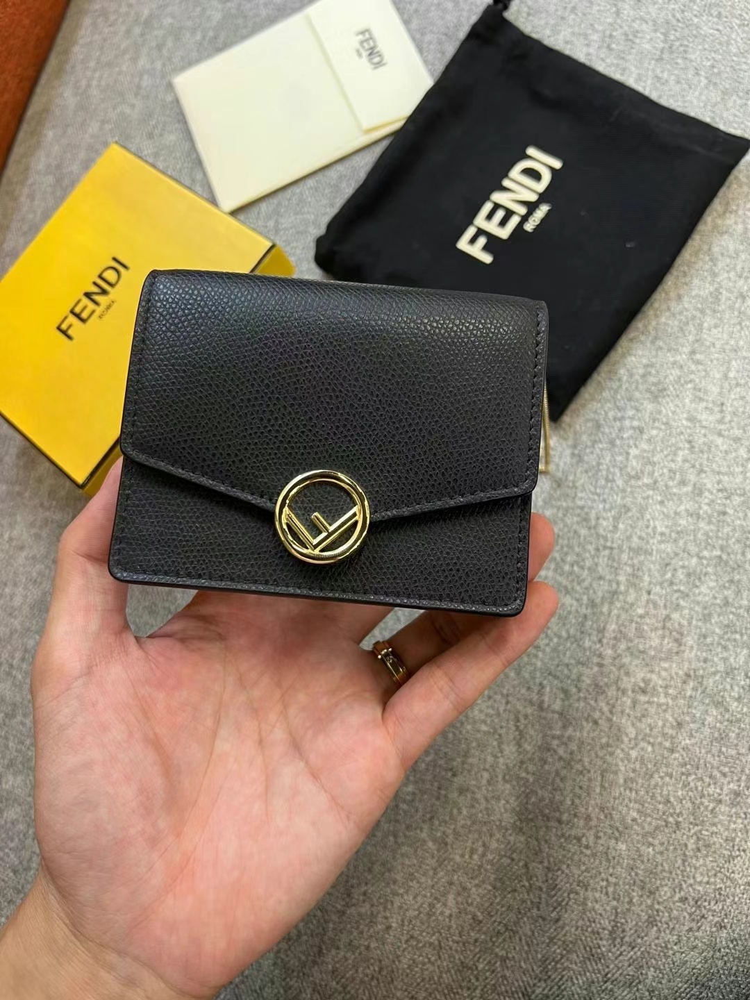 Fendi small wallet with long chain, can be worn crossbody63440371969409111