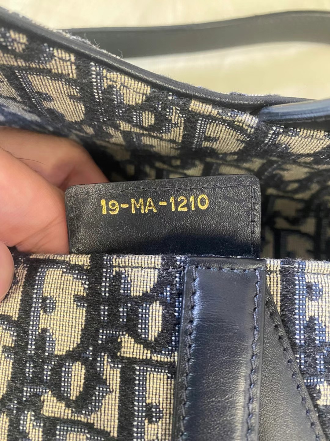 Used 95% new63440366059139111