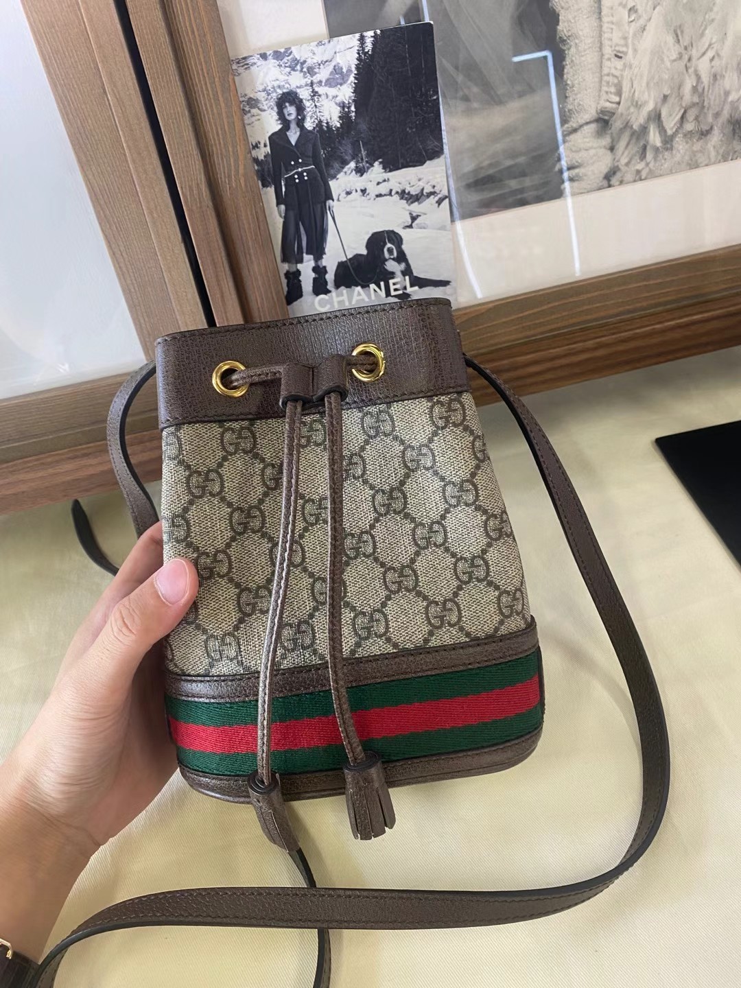 Like new, 98% condition, excellent quality63440365356163111