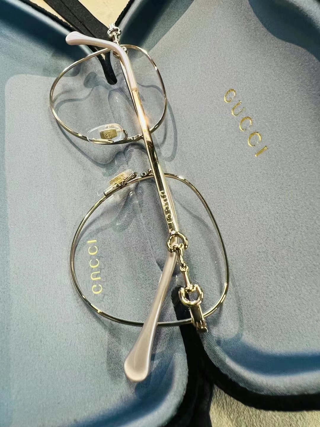 Gucci flat mirror63440364869506111