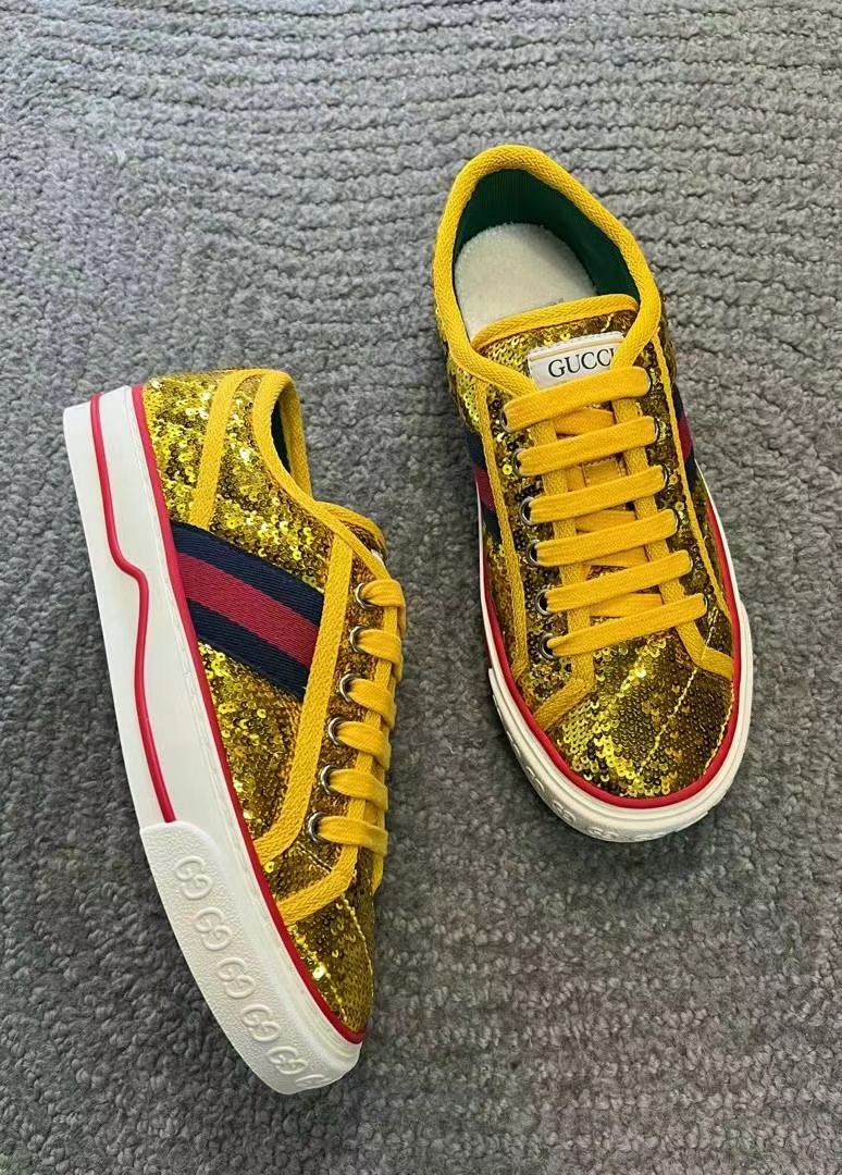 Gucci sneakers size 34.563440359206657111