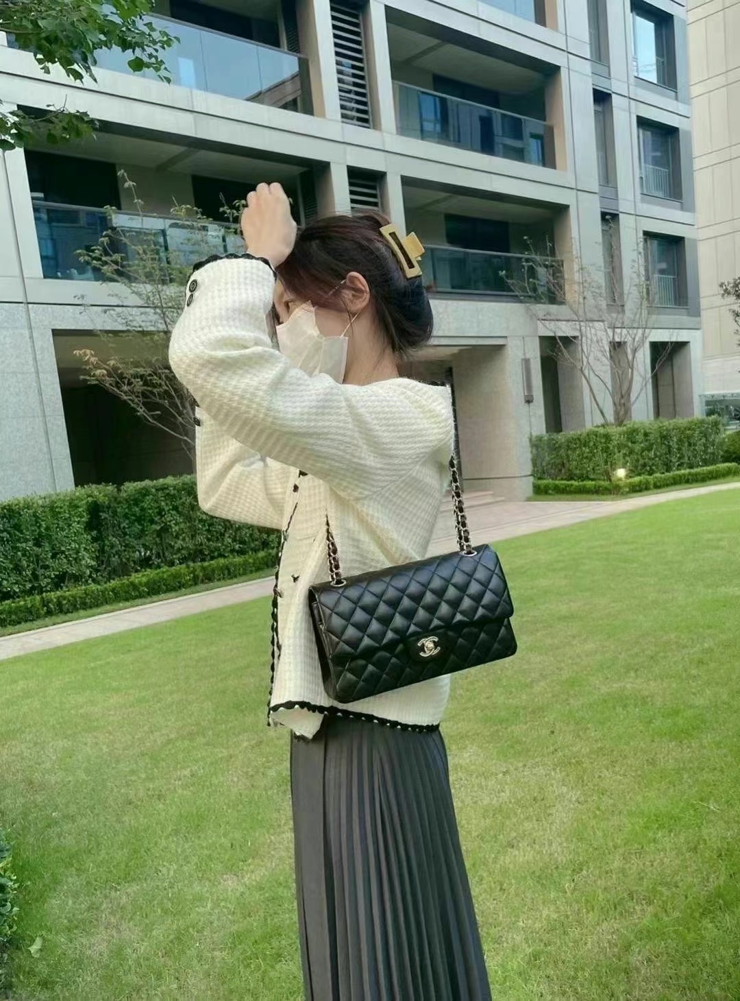 Pre-owned Chanel 99% new lambskin medium CF63440355507715112