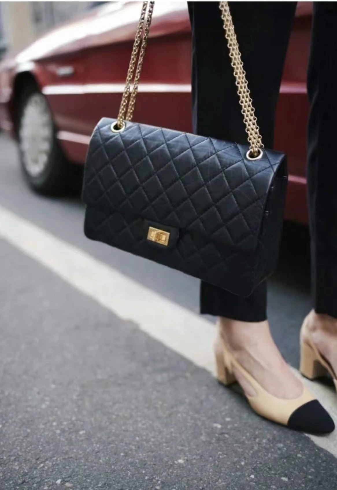 Chanel Black Gold 2.55 Medium Size63440337384835111