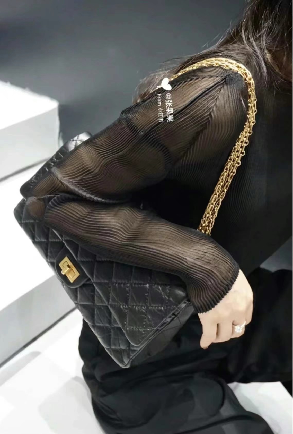 Chanel Black Gold 2.55 Medium Size63440337384835112