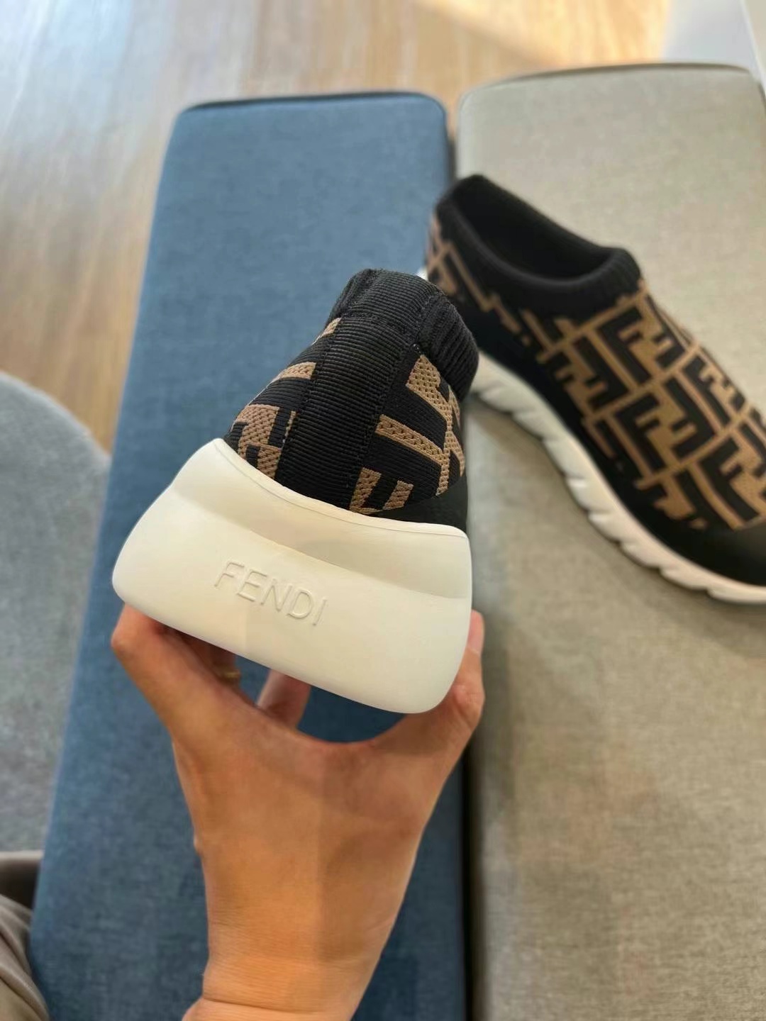 Fendi classic check sneakers63440331879426112