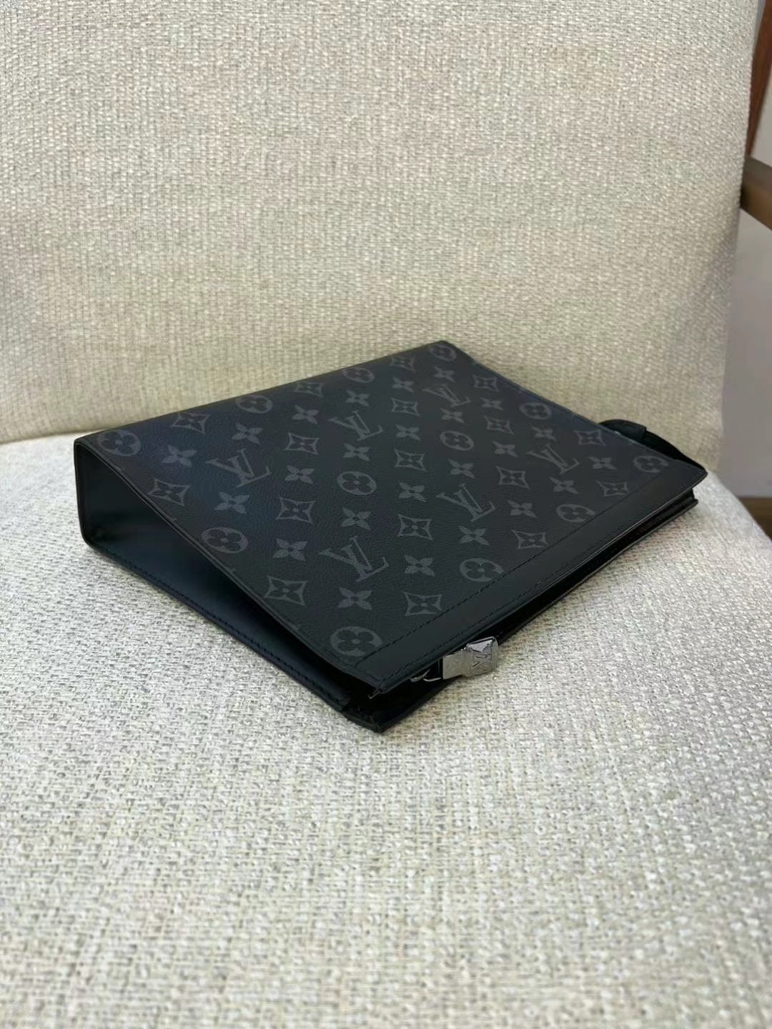 LV Black Knight aged handbag63440309079426111