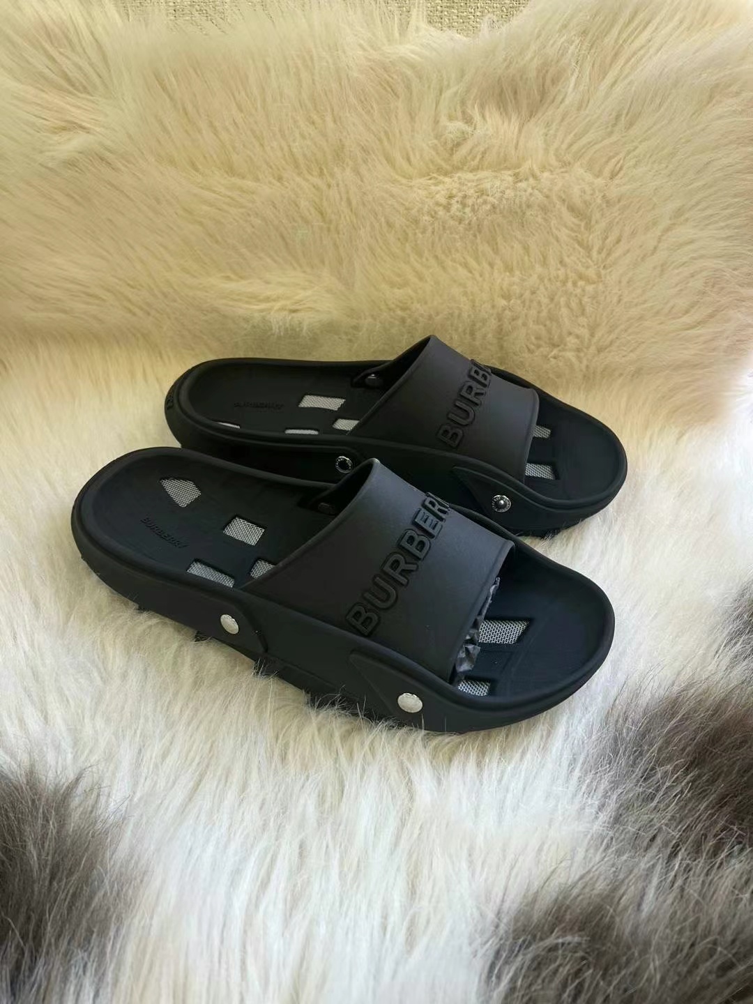 Fresh arrival63440295747331112