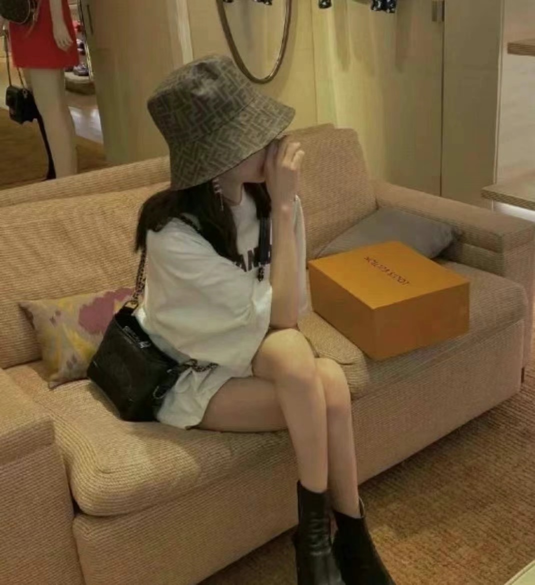 Fendi bucket hat size M63440278137345111