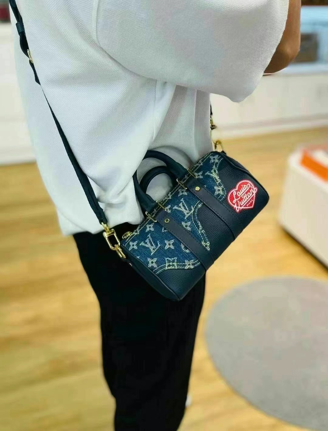 حقيبة لويس فويتون بالتعاون مع نايكو، طراز كيب أول إكس إس، إصدار محدود63440276833025114
