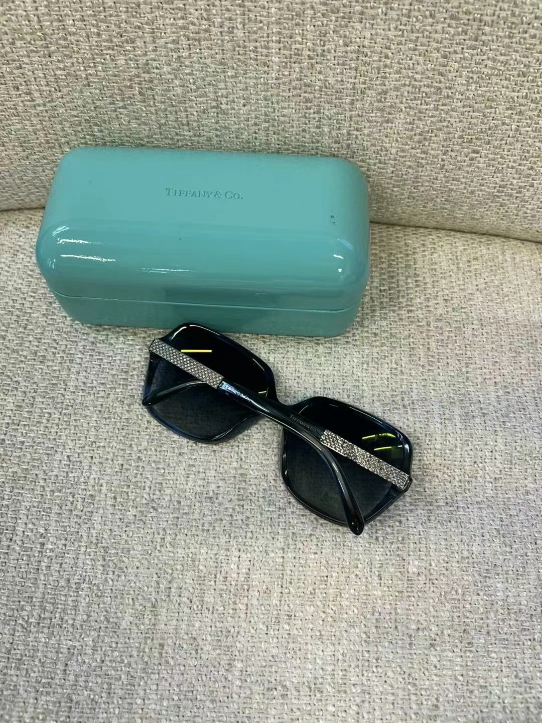 Used, with partial scratches on the lens, comes with box63440272453379111