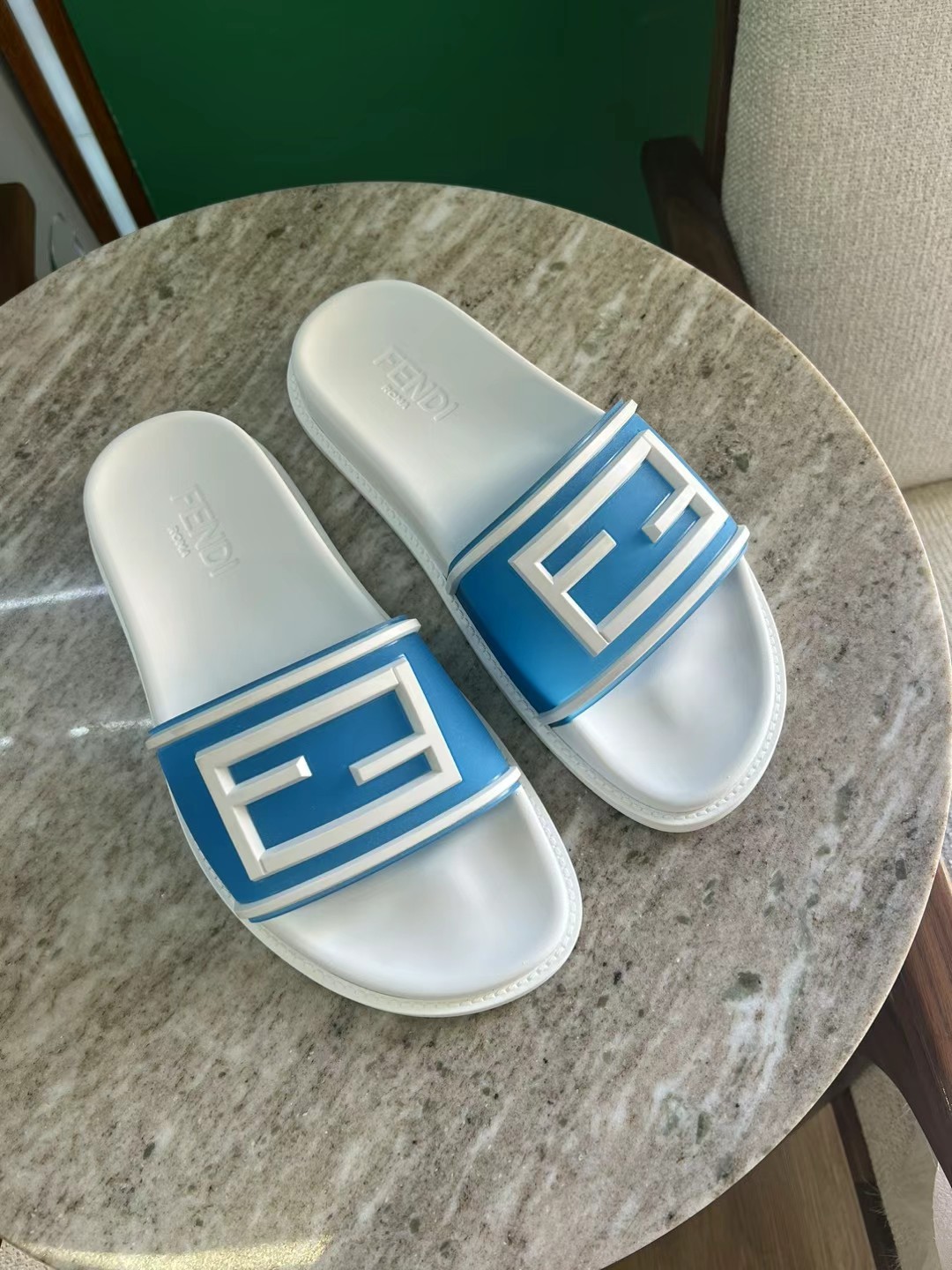 Fendi beach slippers size 4063440248223361111