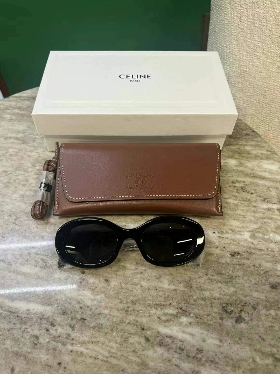 Celine sunglasses, same as Lisa's63440198179971110