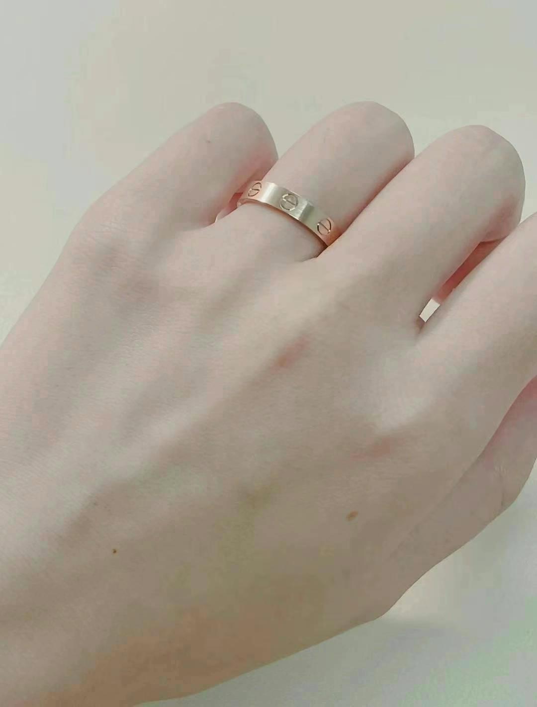 Second-hand, 95% new63440197058817111