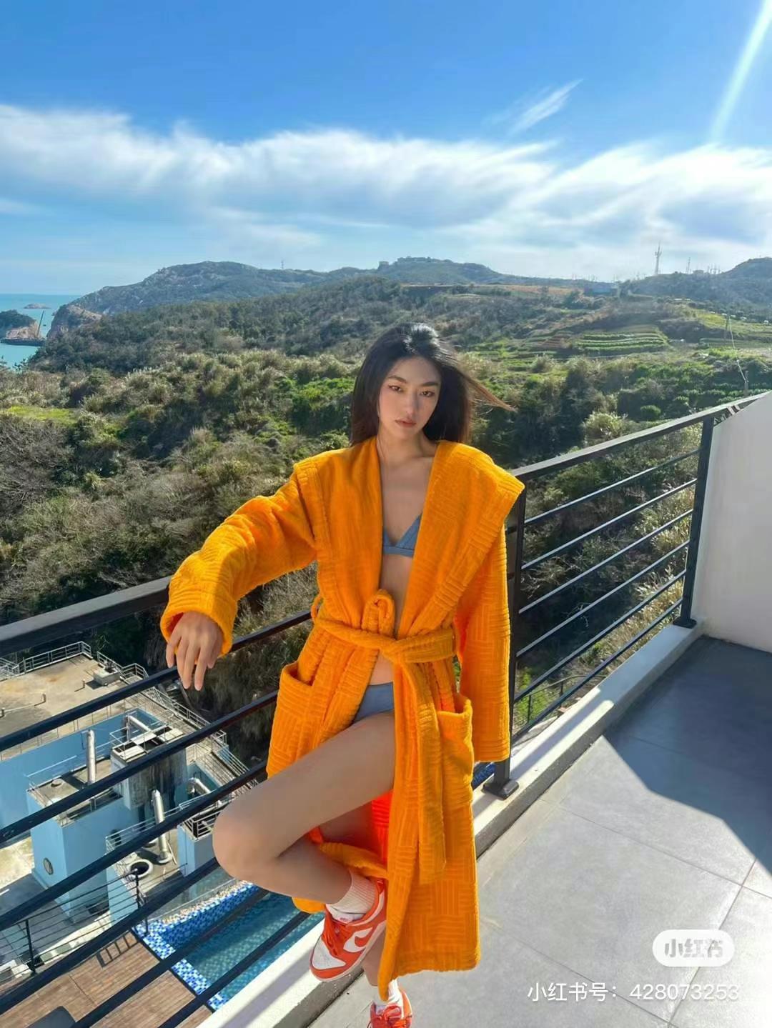 BV Bathrobe Size S63440191899650112