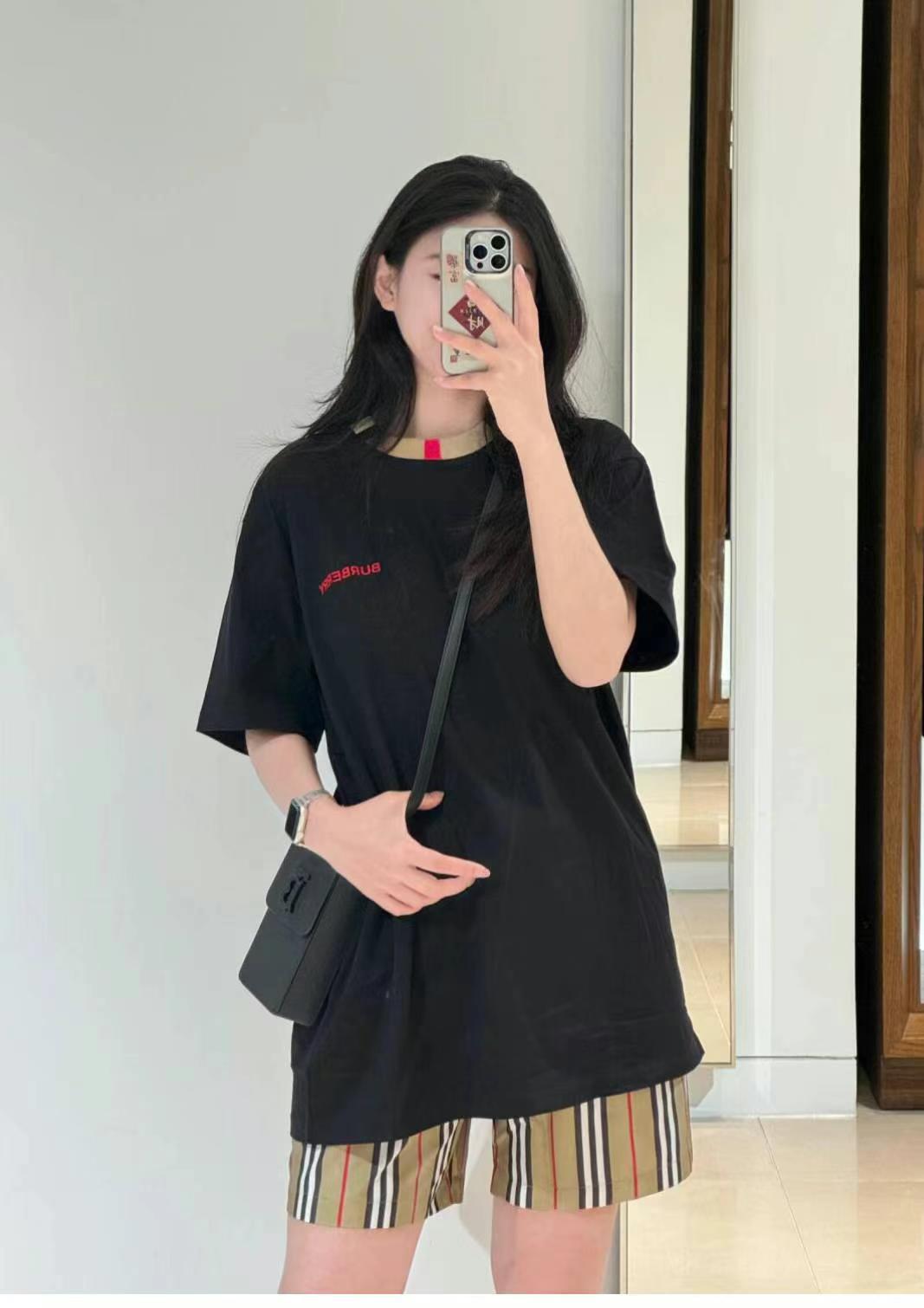 Burberry T-shirt Size S Loose Fit63440191688450113