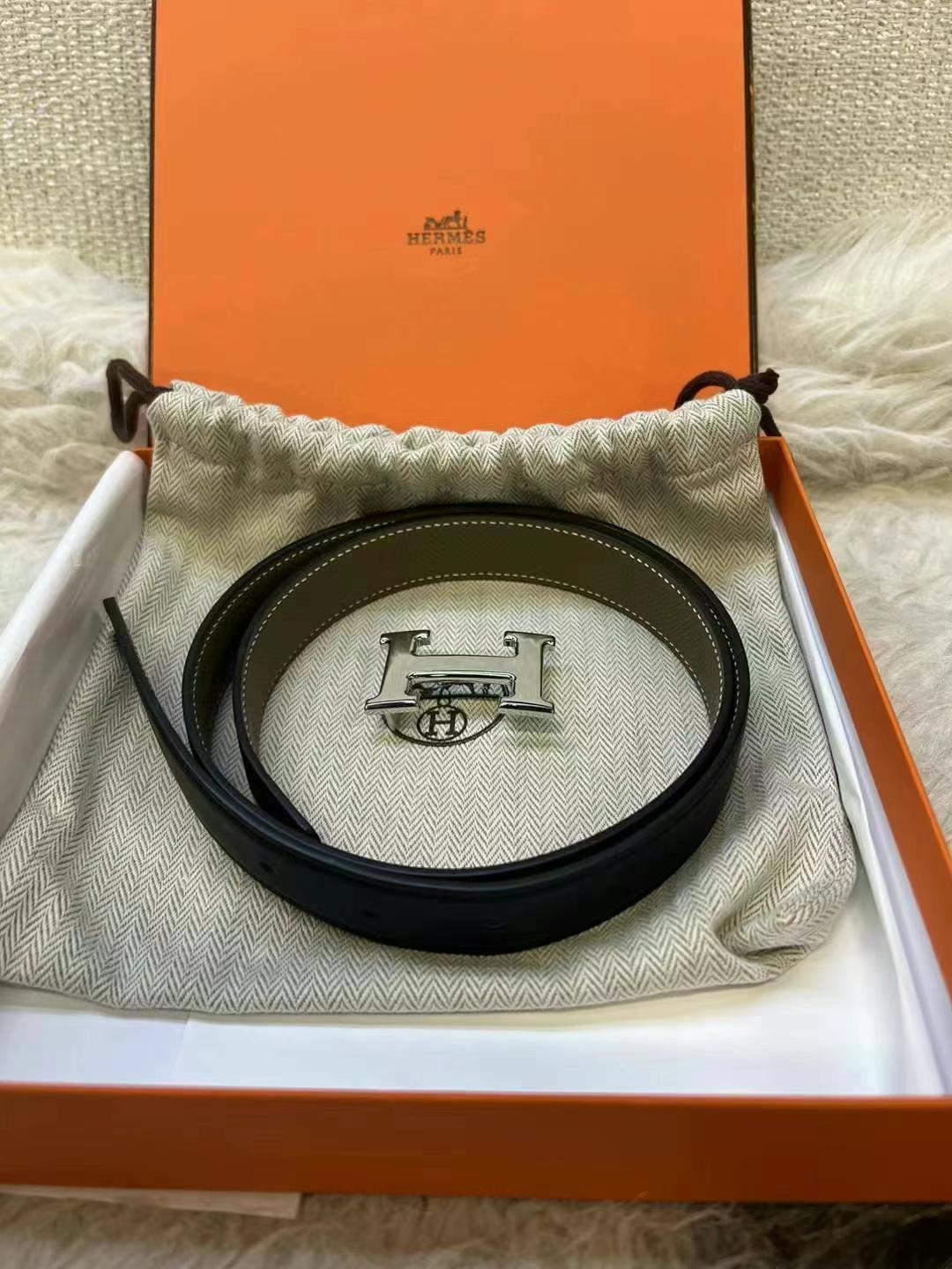 سلع مستعملة بحالة 98% جديدة63440188097027110