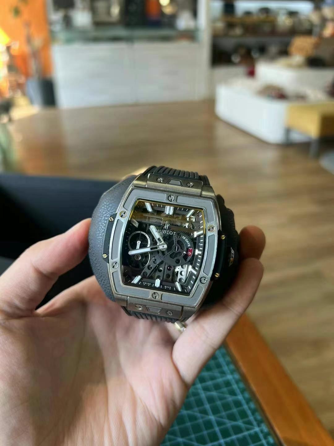 Used, December 2021 (with box and invoice), Hublot Big Bang series 614.NX.1170.RX63440179406595111