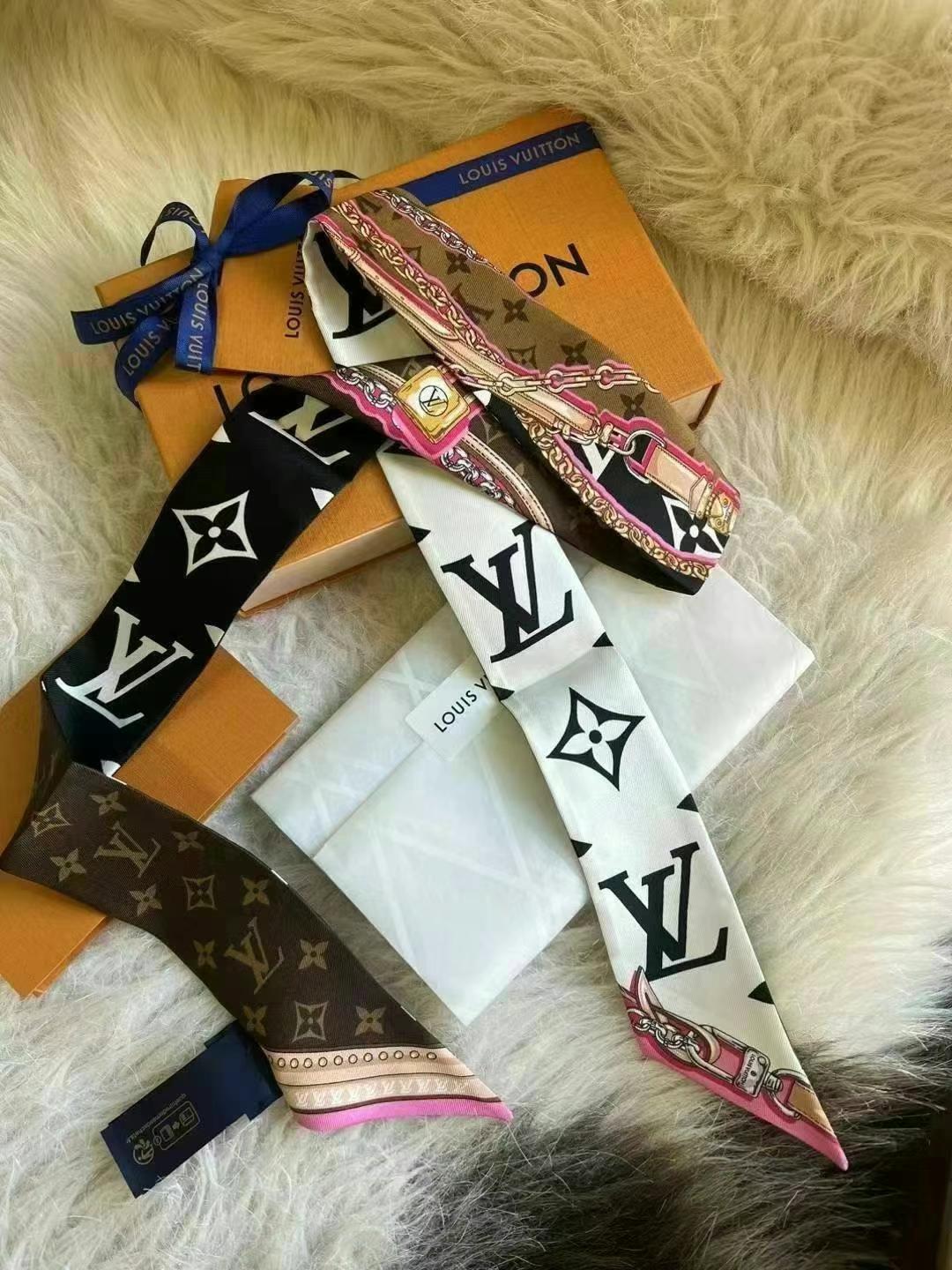 LV silk scarf full packaging63440167303553111