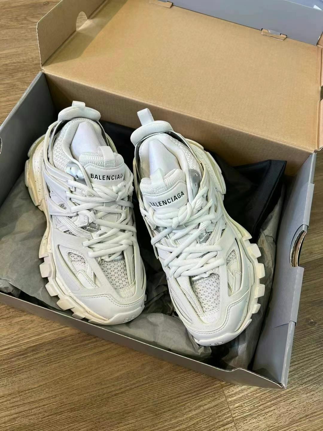 Balenciaga Track size 3563440167143170111