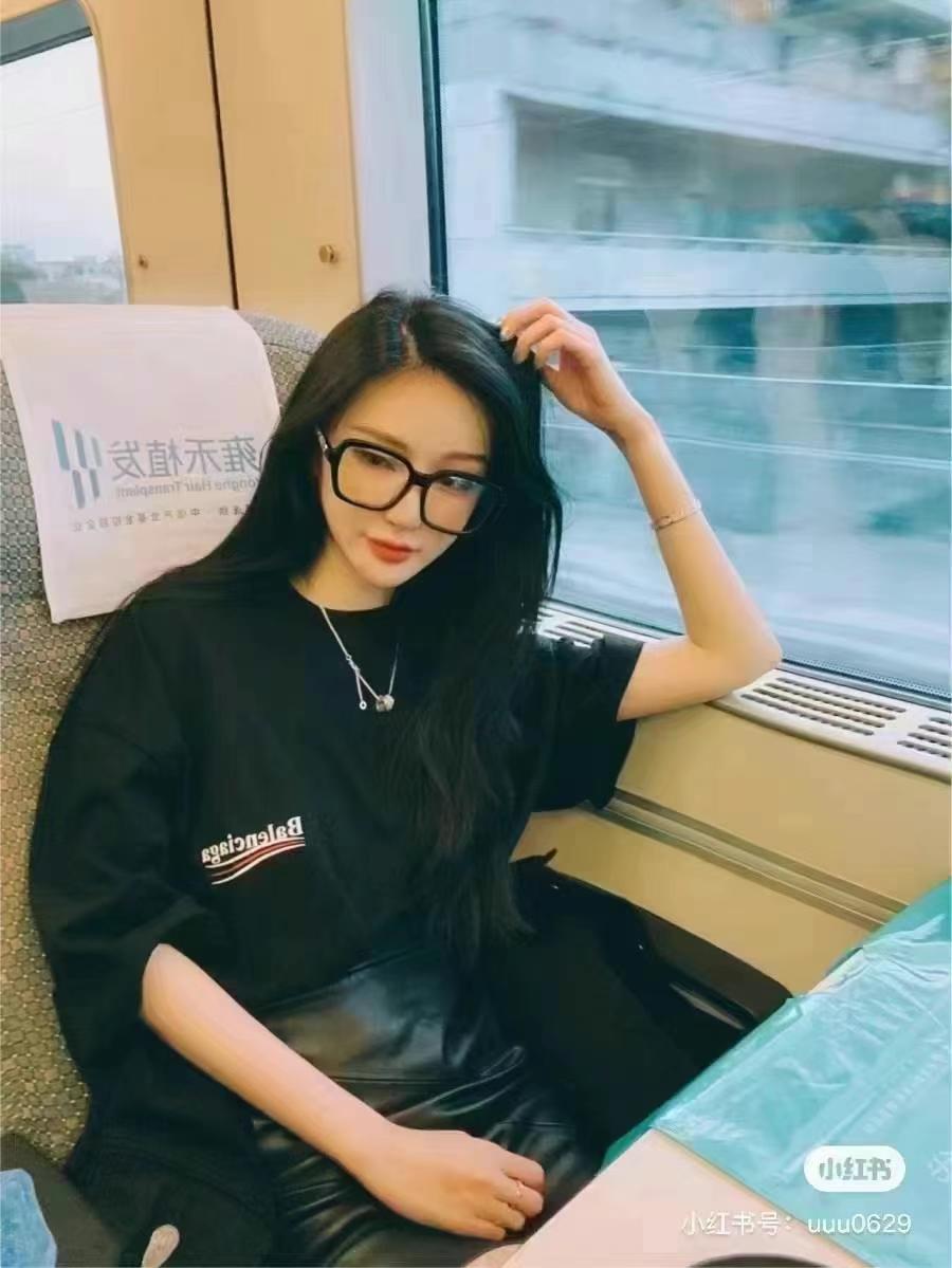 Balenciaga Cola T-shirt63440149572353111