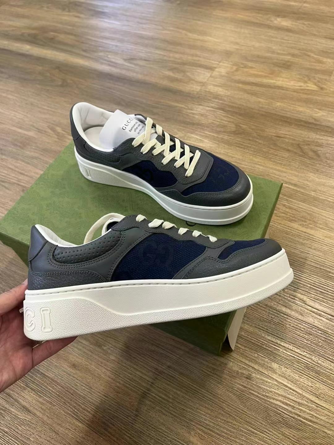 Gucci cookie shoes size 41.563440139597569111