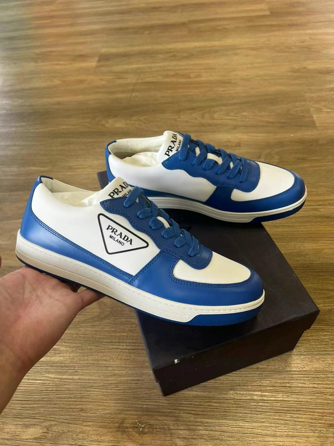 Prada men's sneaker size 41.563440135749634111