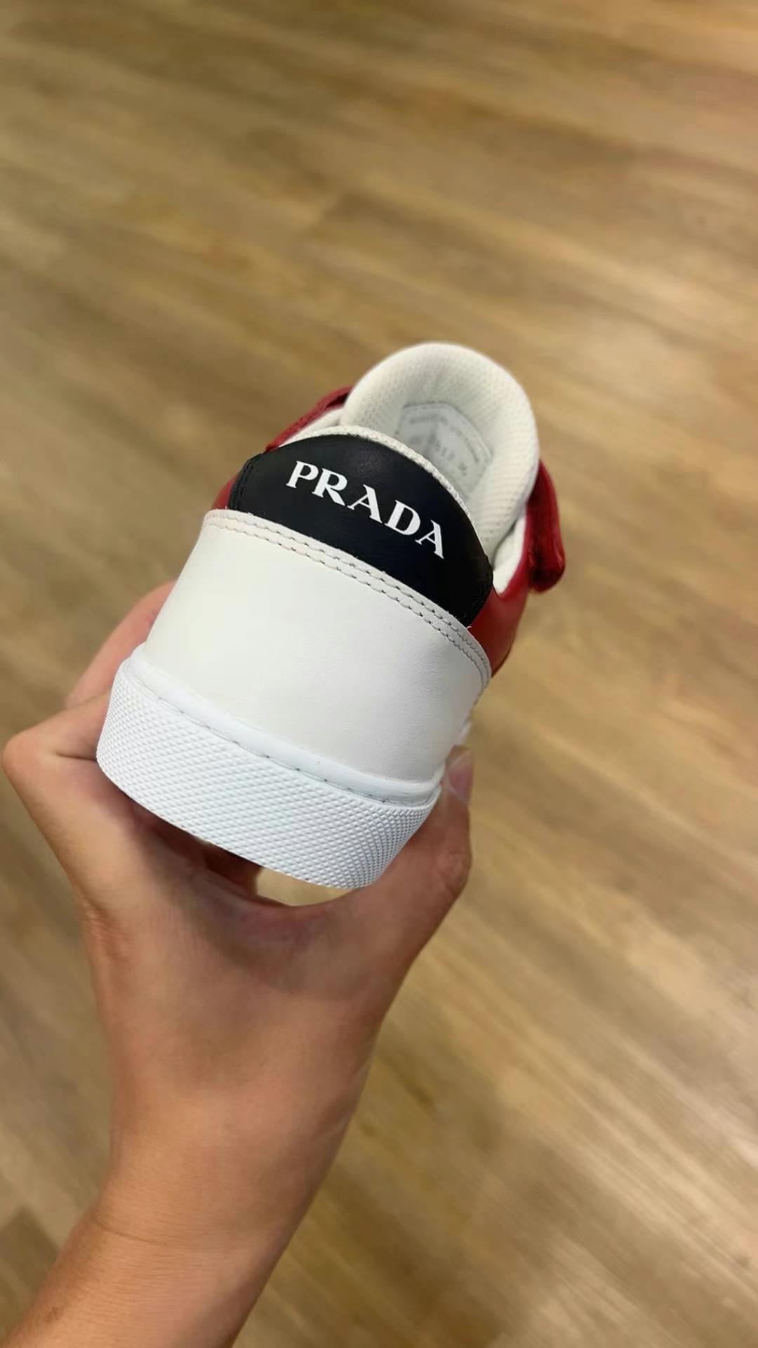 Prada size 3663440090230146111