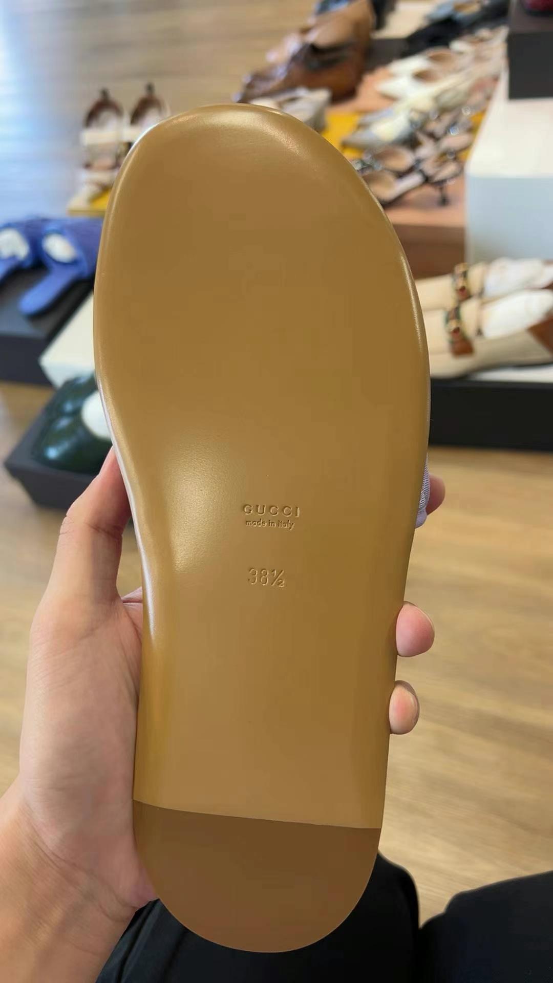 Gucci 旅行装 拖鞋38.5码63440064948483112