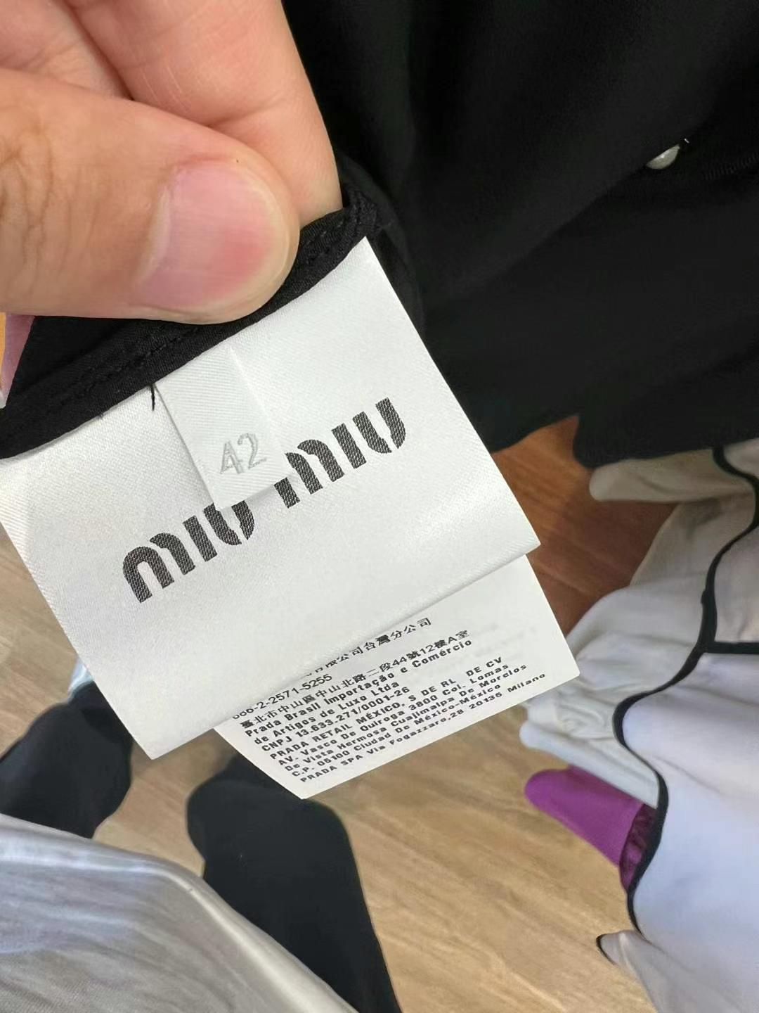 Second-hand63440061241602111