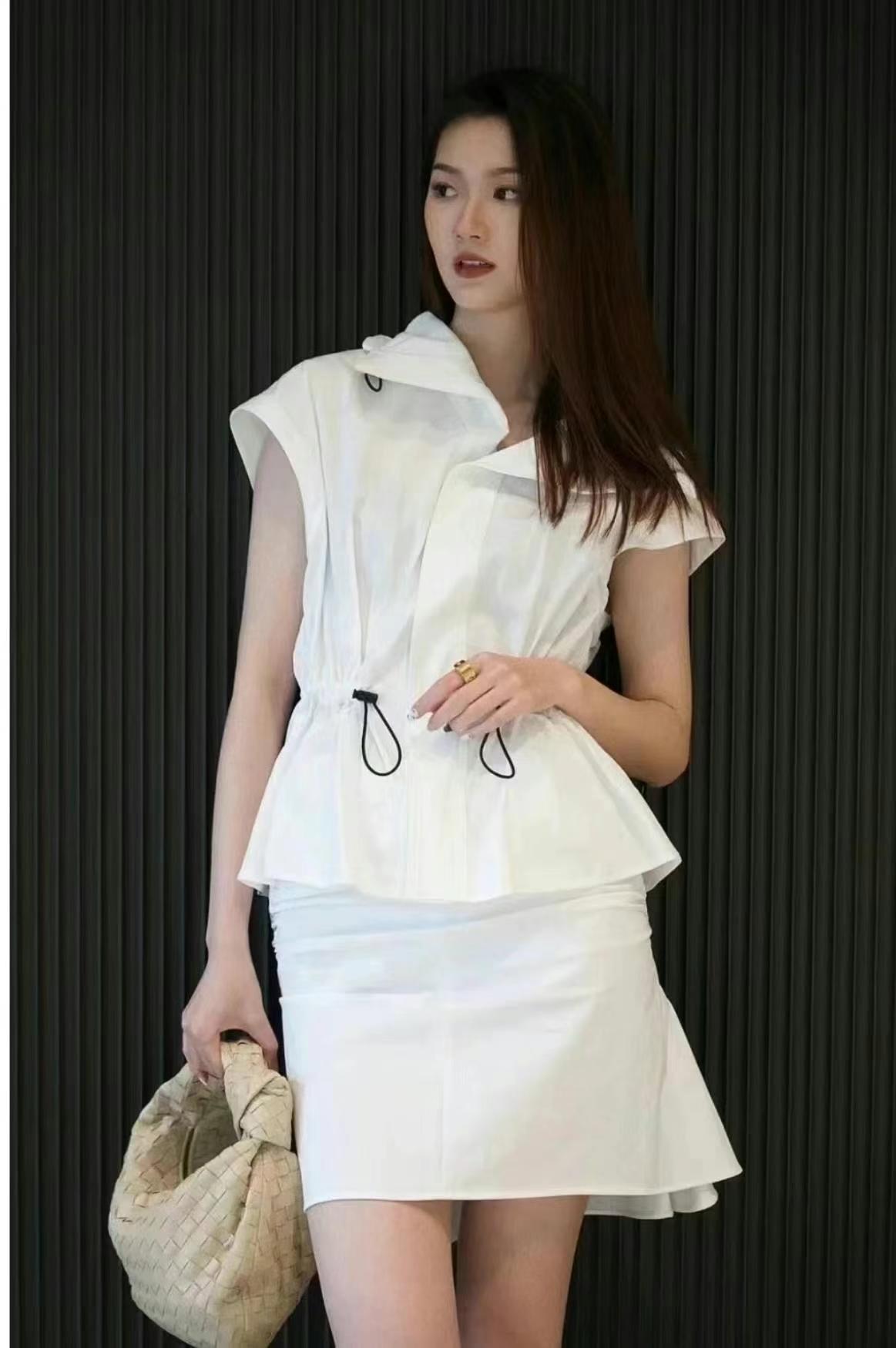 BV woman size 4063440057922561113