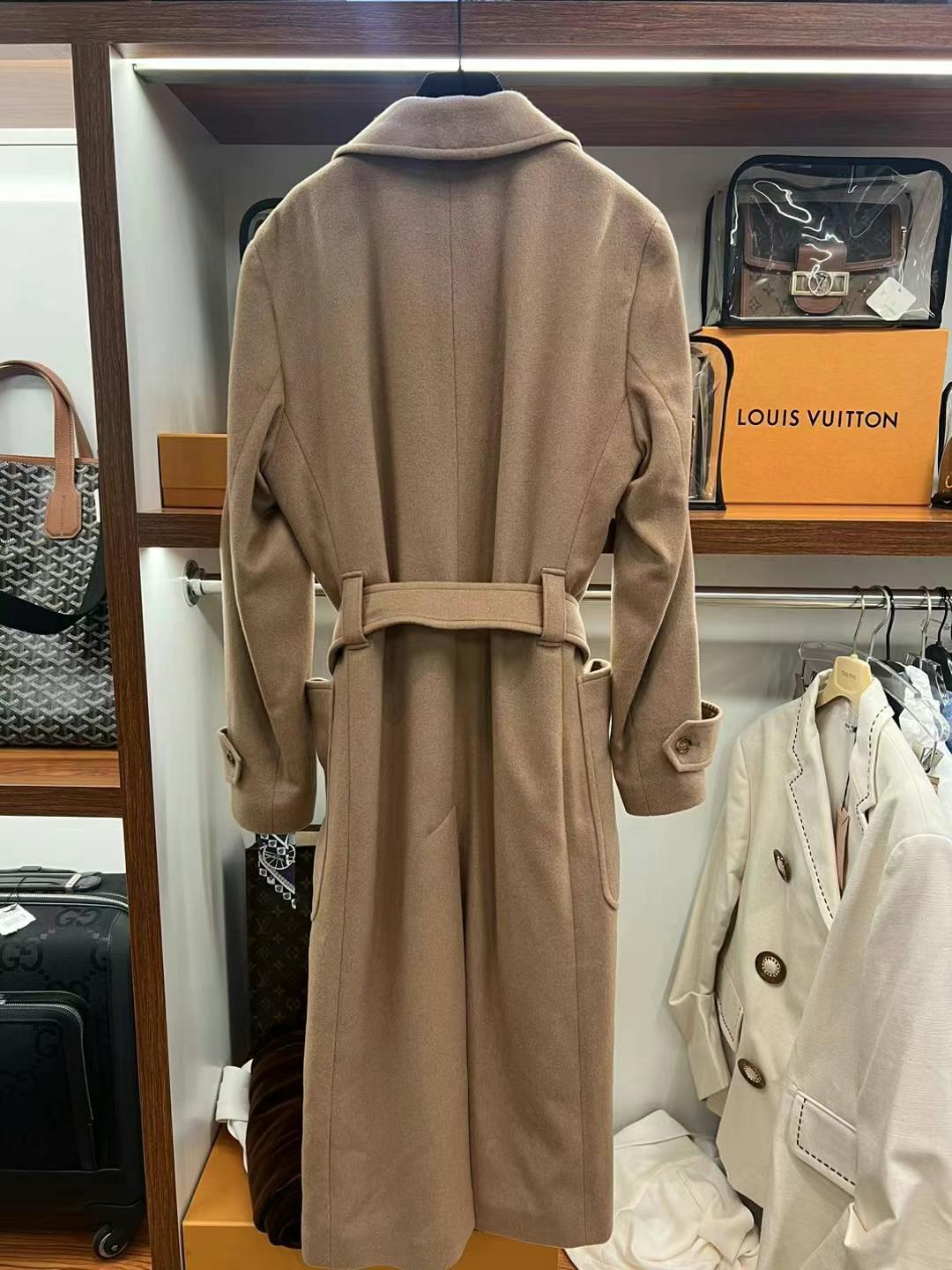 Burberry 100% Cashmere Coat Size 3863440054979203111