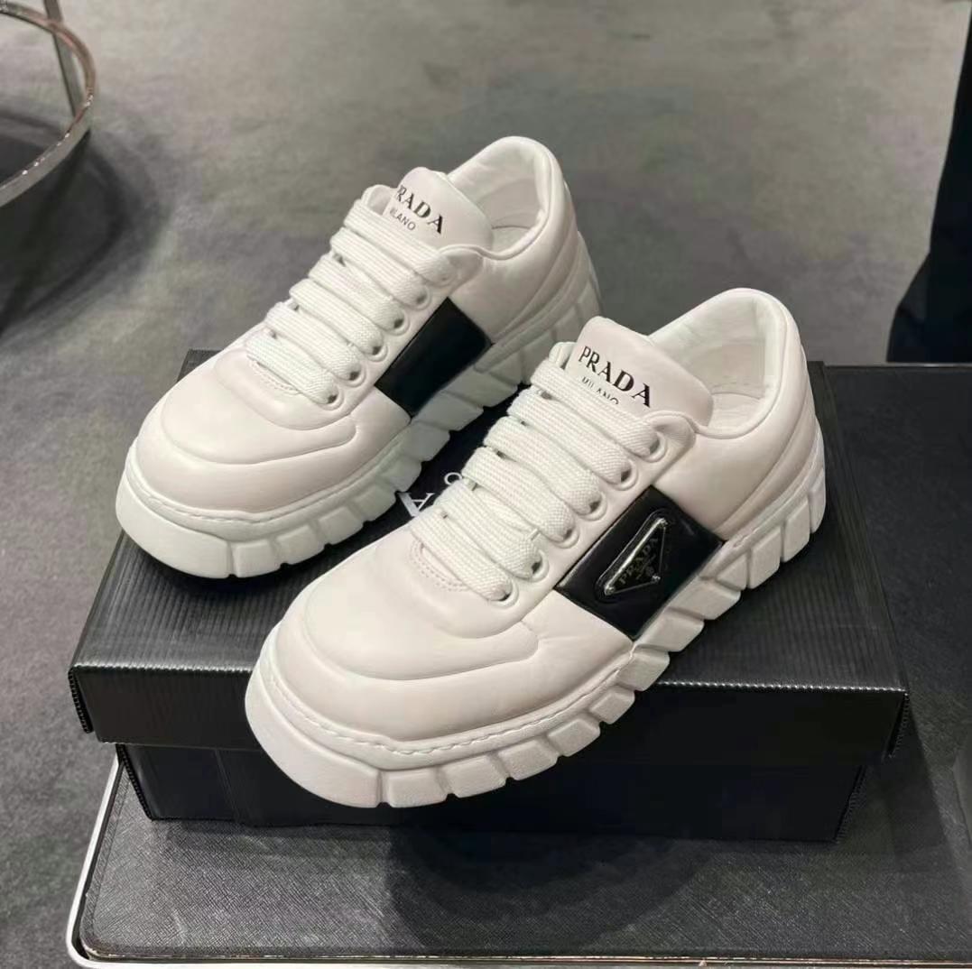Prada men's platform shoes, size 40.563440054273539111