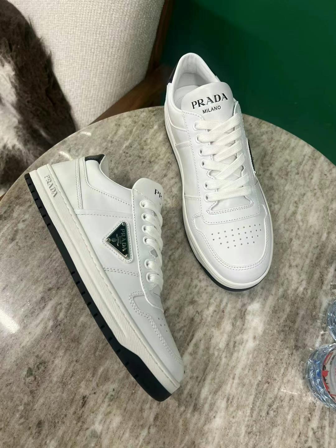 Prada sneakers size 38.563440049620225111