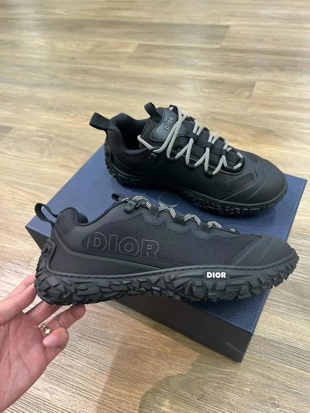 Dior sneakers size 3963440036246019111