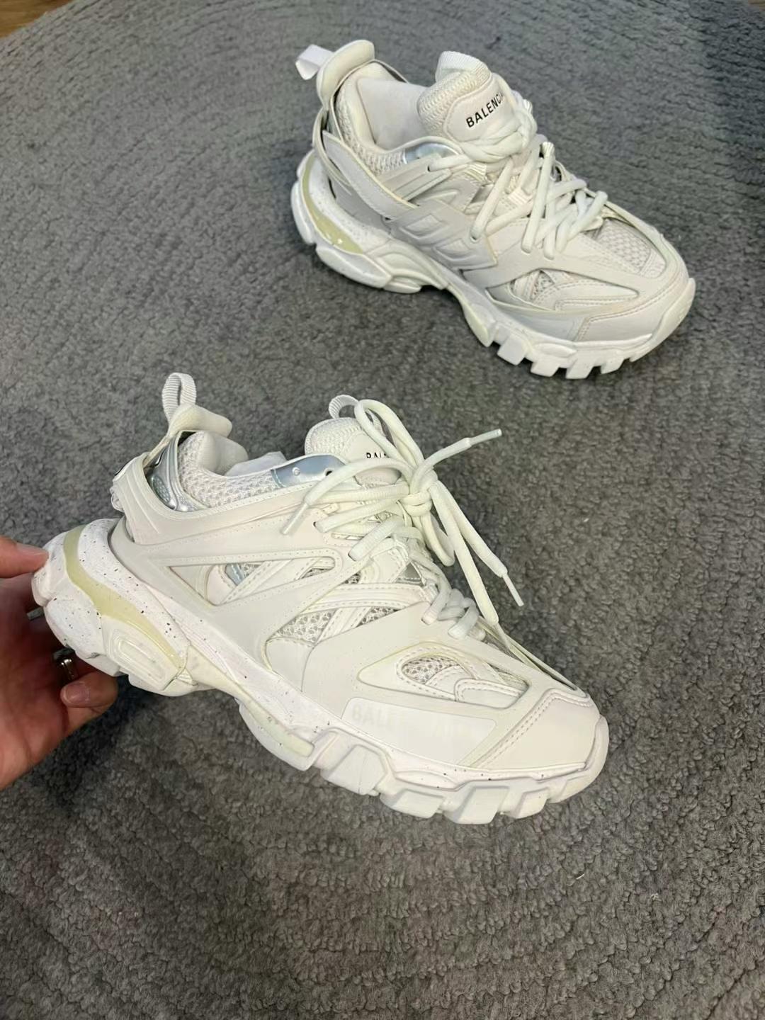 Balenciaga Track size 3563440030389379111