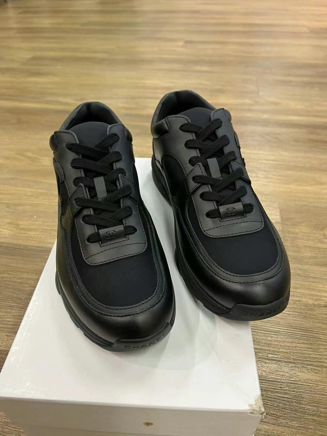 Chanel work sneakers, size 4463440025437313111