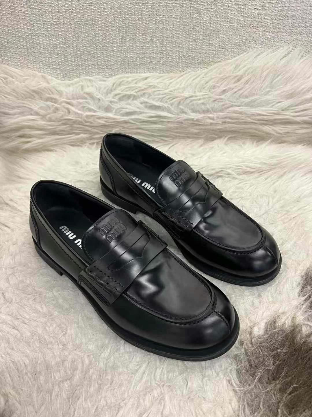 MiuMiu 员工乐福鞋 39码63440003028865111