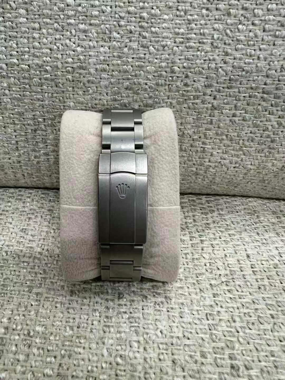Used modified model63439998762498111