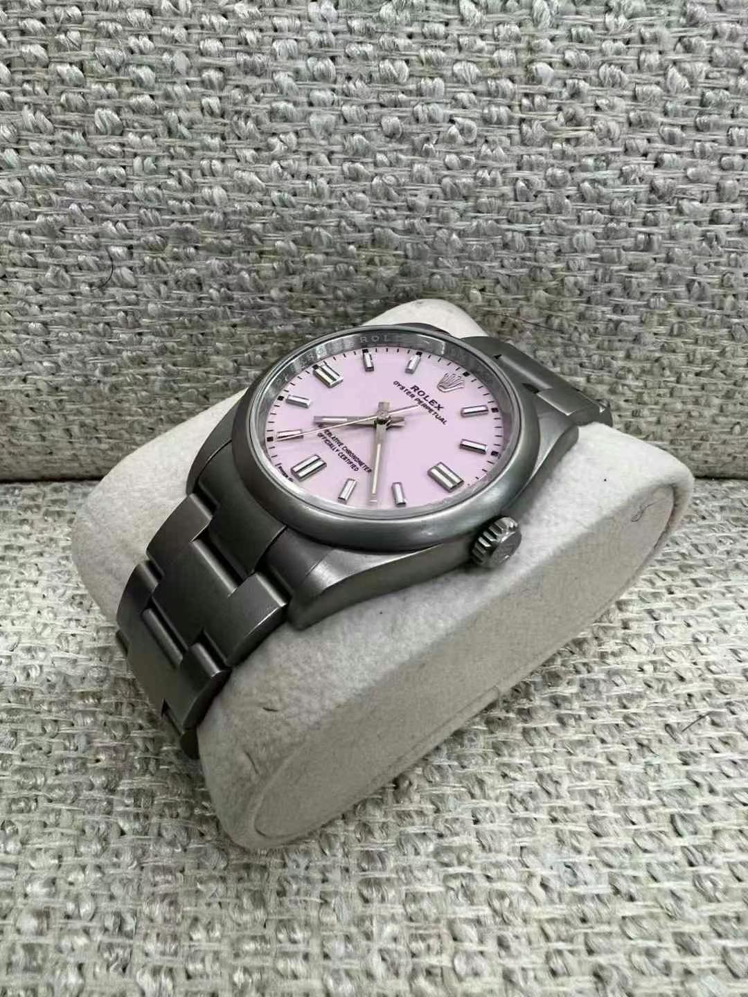 Used modified model63439998762498112