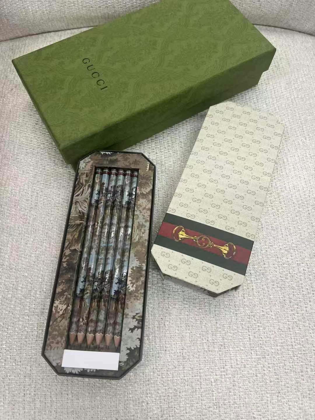 Gucci Pencil Case Set63439986916227111